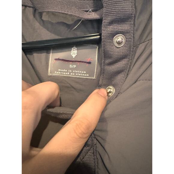 Free People Movement Pippa Water Resistant Packable Pullover Small - Picture 6 of 7